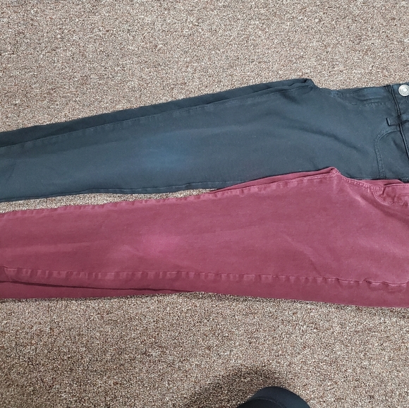 maroon and black AE low waist jeggings - Picture 1 of 3